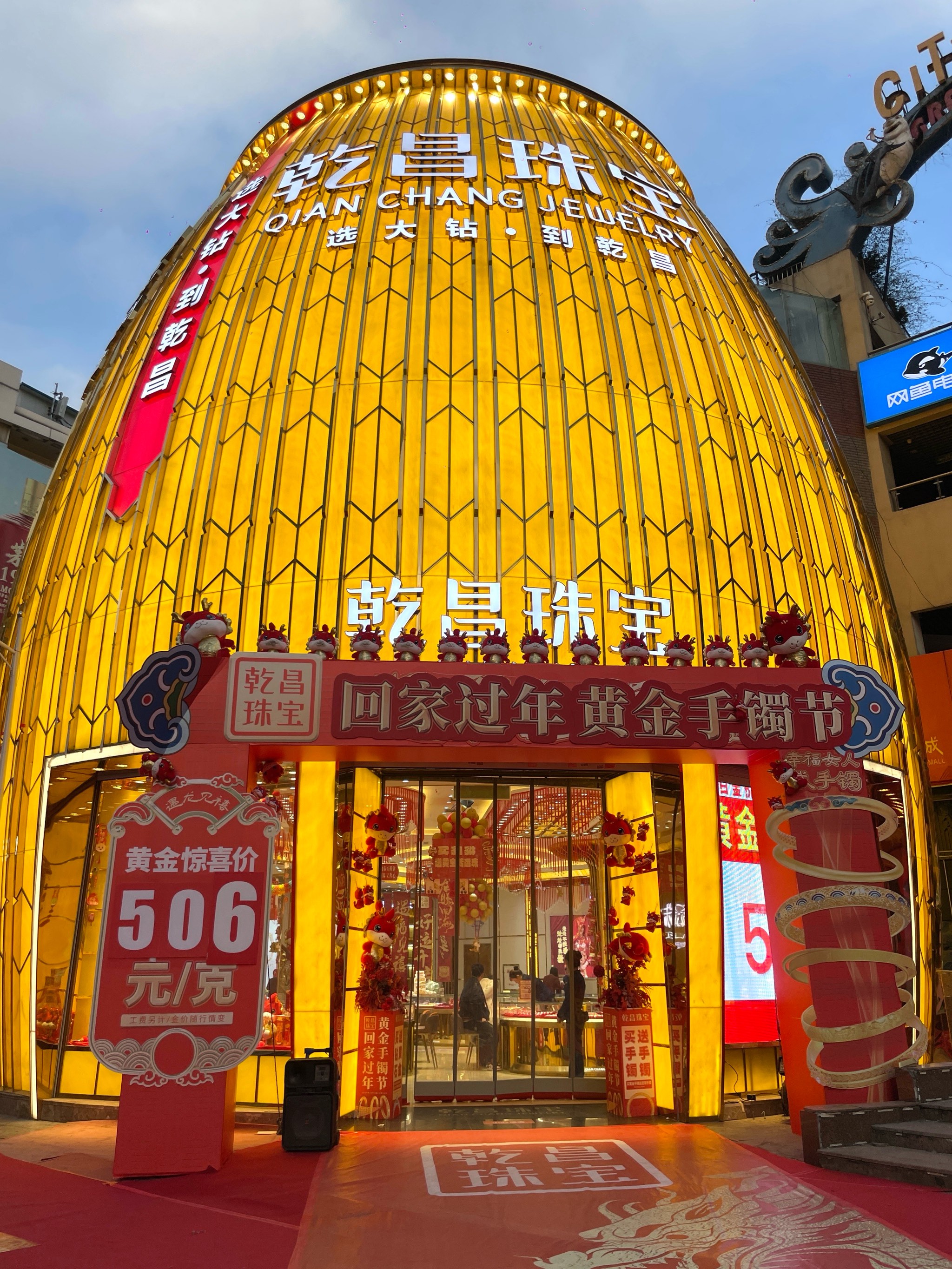 女生奖励自己隐私越狠越安全好女性如何保护个人隐私——奖励自己，狠下心，确保安全-第1张图片