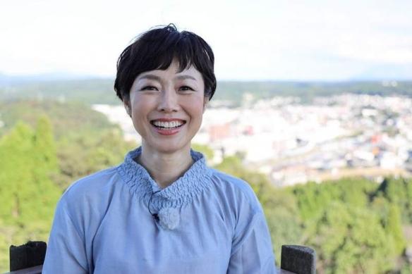 三田友梨佳，一位才华横溢的艺术家-第1张图片