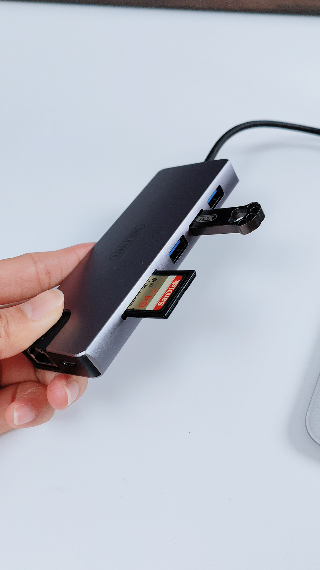 中国macbookpro高清在线观看VR中国视角下的MACBOOK PRO与高清在线观看体验-第2张图片