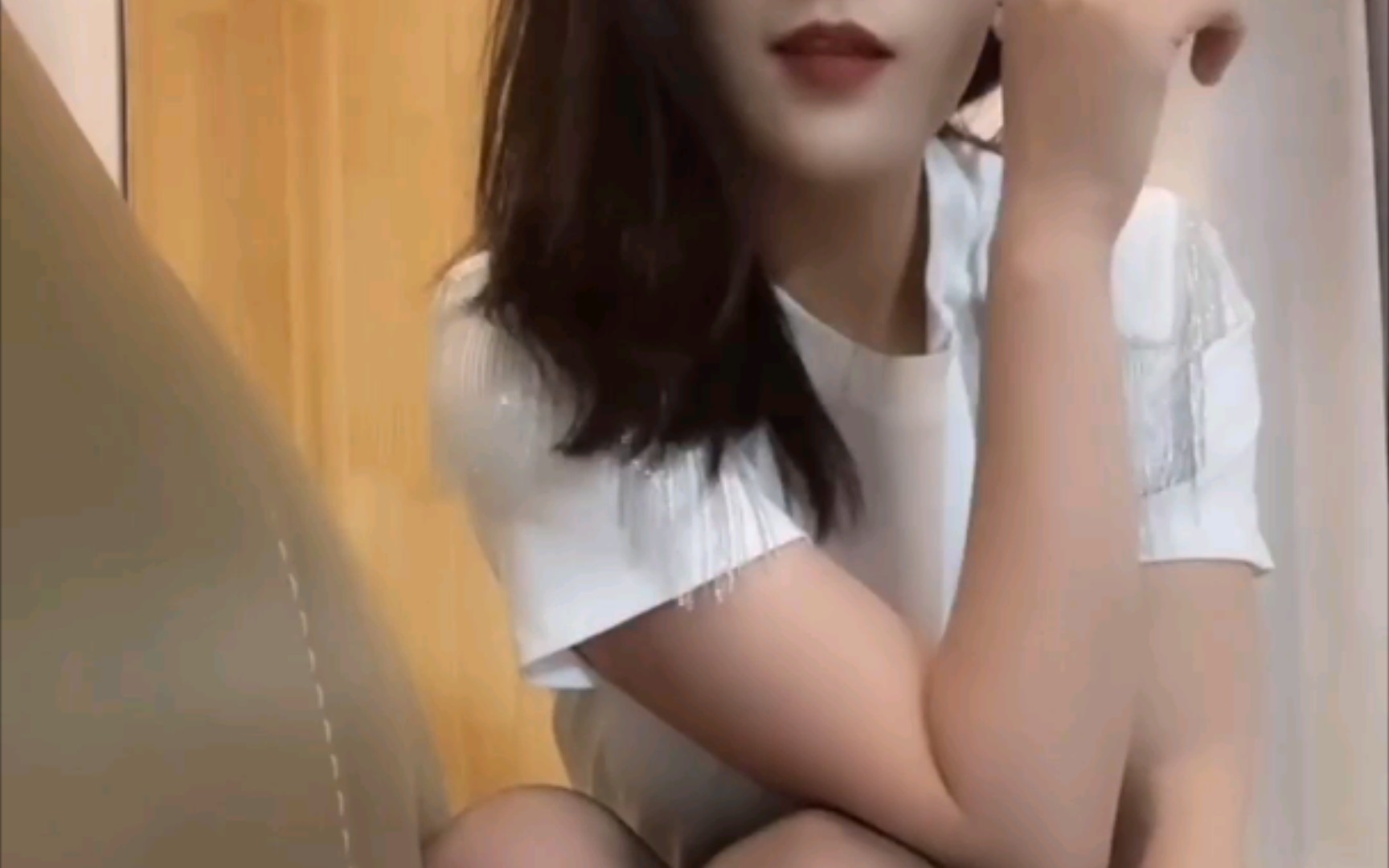 舔老师丝袜脚关于舔老师丝袜脚的反思与探讨-第1张图片