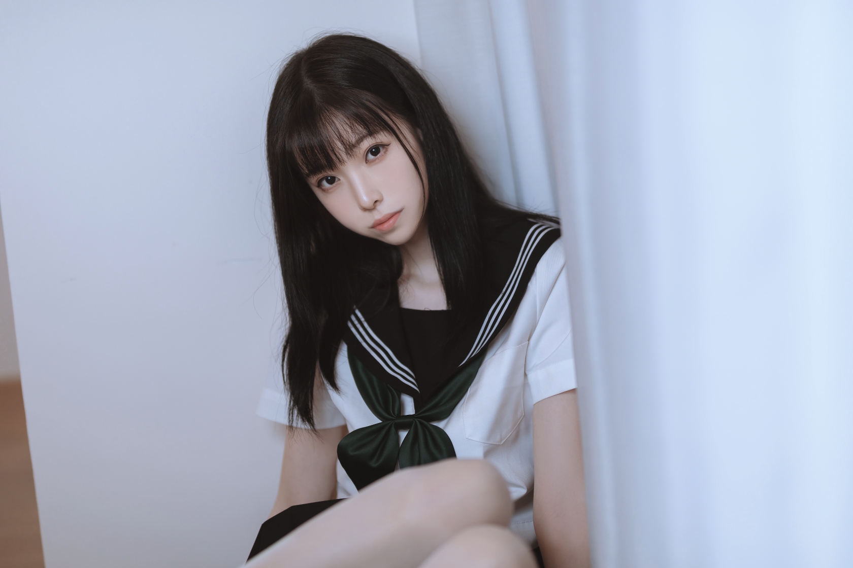 白丝吸引无套暴躁白丝秘书的职场故事-第2张图片