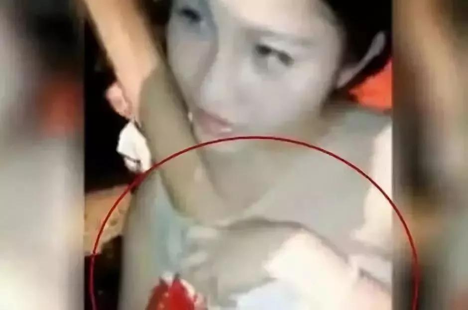 摸乳事件揭秘摸乳事件，背后的真相与影响-第2张图片
