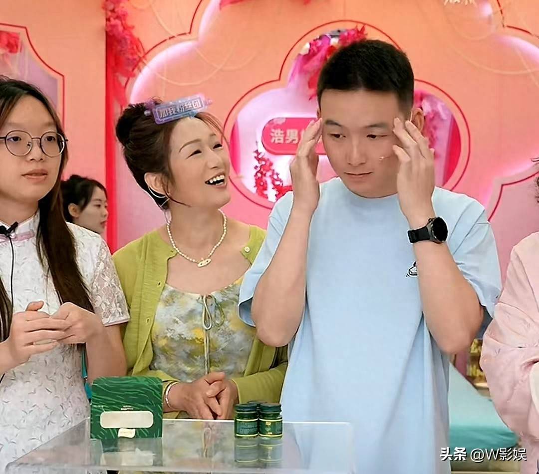 妈妈的朋友1中字在线观看免费观看妈妈的朋友，一部温馨的亲情与友情交织的影片-第1张图片