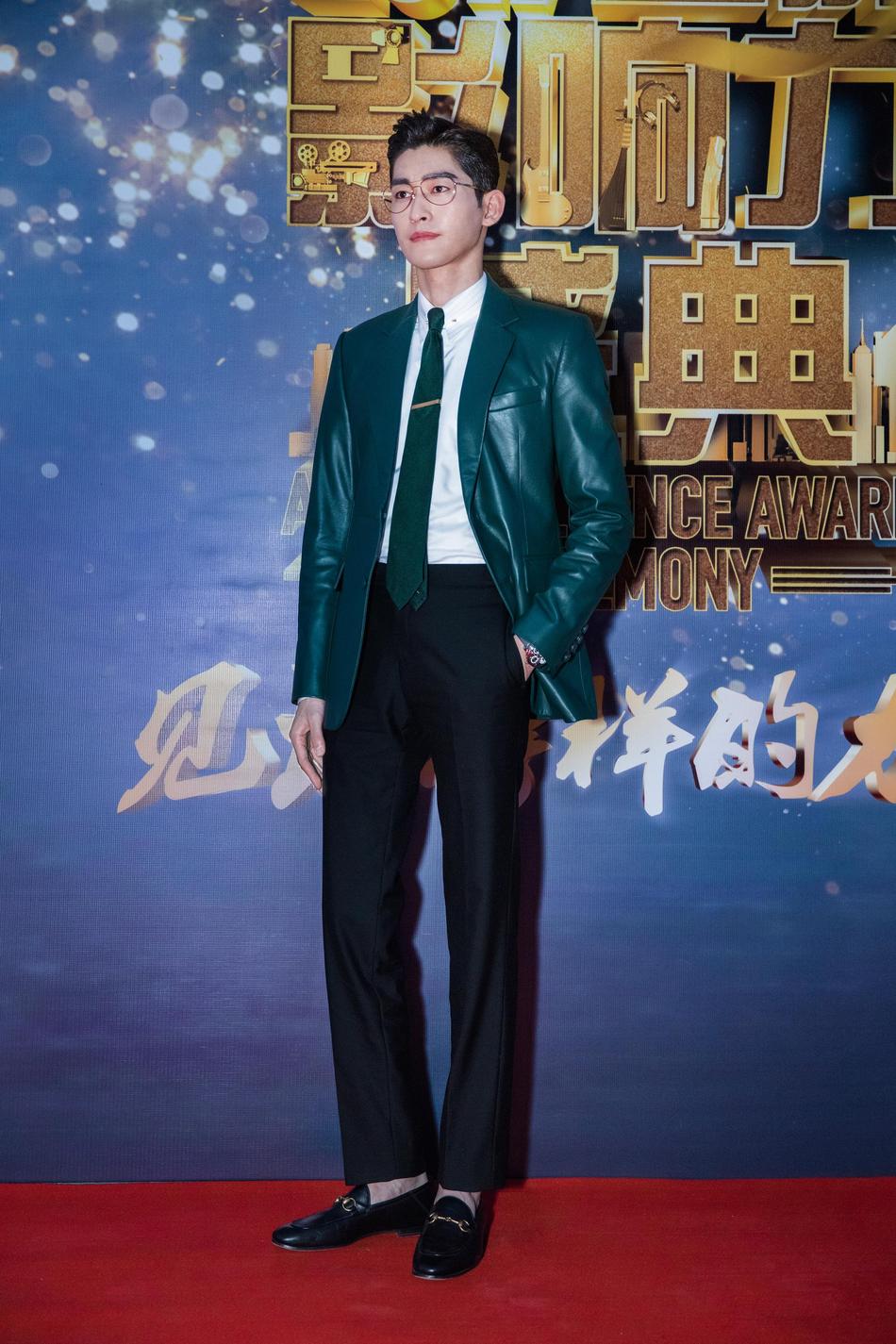 张翰的眼镜张翰眼镜，时尚与个性的完美结合-第2张图片