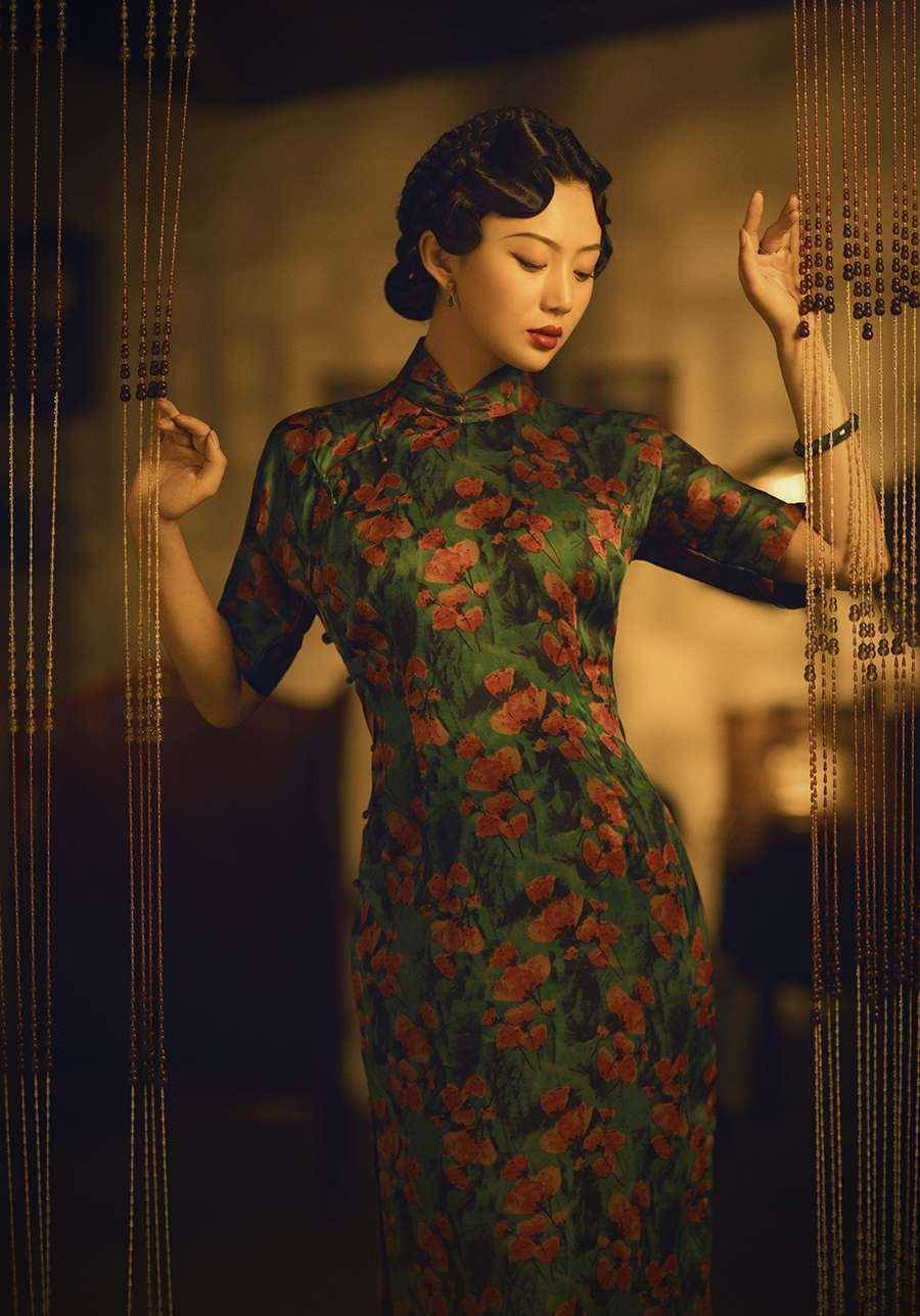 美女任你摆弄美女与自由——探索界限与尊重的平衡-第2张图片