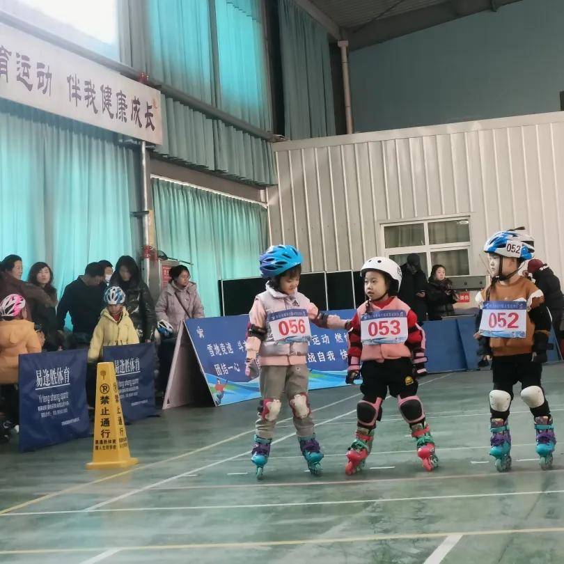 差差不多视频30分钟轮滑差差不多视频，30分钟轮滑之旅的精彩瞬间-第2张图片
