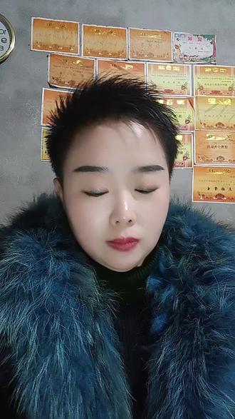 亚洲成熟女人毛毛耸耸多探索亚洲成熟女性之美，毛毛耸耸的独特魅力-第1张图片
