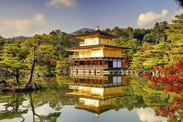 日本老太是啥日本文化中的老妇与青年关系探讨-第1张图片