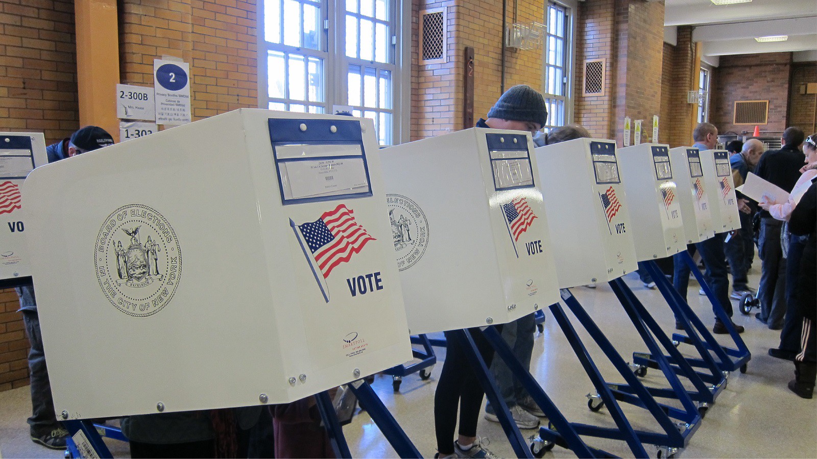eighteen-year-olds are not mature enough to vote.关于FREESEXVIDEOS与老少配的探讨-第1张图片